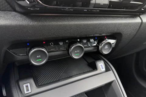 Citroën C4 Hybrid 145 ë-DCS6 Business Edition