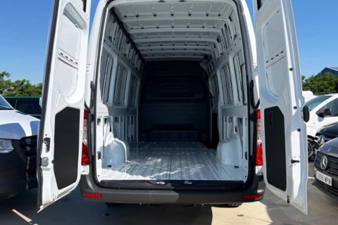 Mercedes-Benz Sprinter 315 CDI FURGÓN PRO LARGO