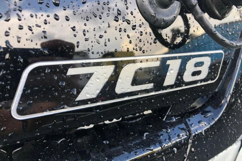 Mitsubishi Fuso Canter 7c18 7C18 + GRUA PORTACOCHES FOIMA