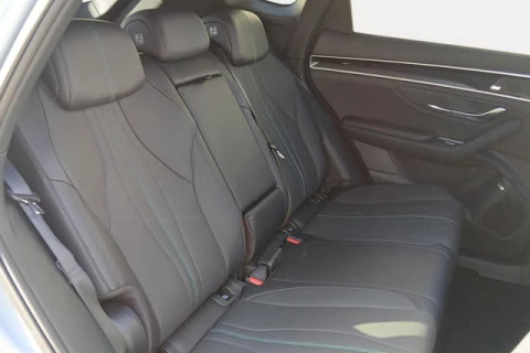 BYD SEAL U DM-i Comfort 160 kW (218 CV)