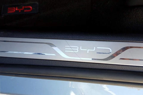 BYD SEAL U DM-i Comfort 160 kW (218 CV)