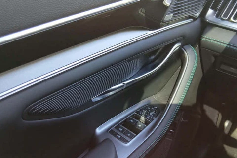 BYD SEAL U DM-i Comfort 160 kW (218 CV)