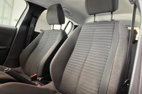 Peugeot 208 BlueHDi 73kW (100CV) Active