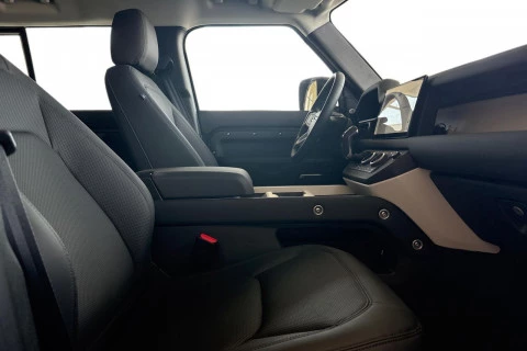 Land Rover Defender 110 3.0D I6 250 MHEV Auto 4WD 183 kW (249 CV)