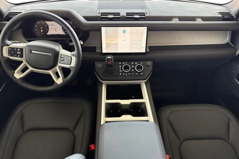 Land Rover Defender 110 3.0D I6 250 MHEV Auto 4WD 183 kW (249 CV)