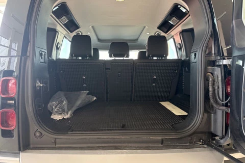Land Rover Defender 110 3.0D I6 250 MHEV Auto 4WD 183 kW (249 CV)
