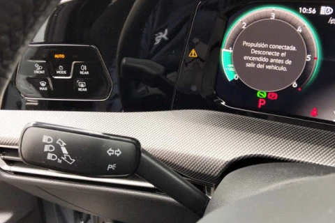 Volkswagen Golf R-Line 2.0 TDI 110 kW (150 CV) DSG