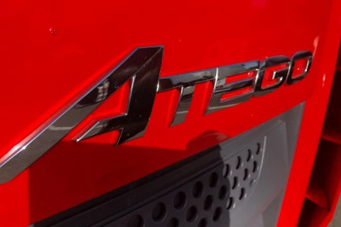 Mercedes-Benz Atego 1218 LNR + BOTELLERO