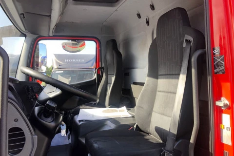 Mercedes-Benz Atego 1218 LNR + BOTELLERO