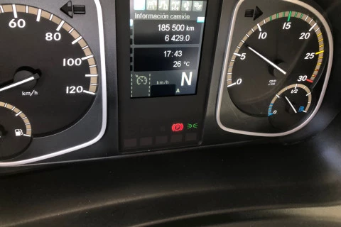 Mercedes-Benz Atego 1218 LNR + BOTELLERO