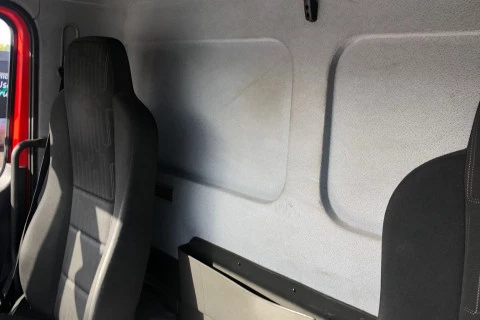 Mercedes-Benz Atego 1218 LNR + BOTELLERO