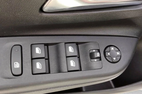 Opel Corsa 1.2T XHL 74kW (100CV) GS