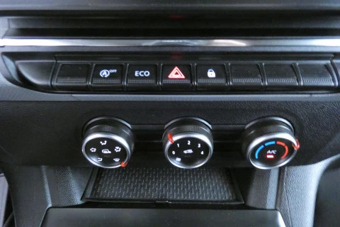 Renault Kangoo Furgón Kangoo Fg. 1.5Blue dCi Profesional Abrete Sesamo 55kW