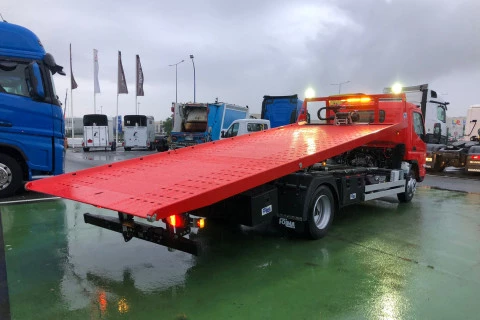 Mitsubishi Fuso Canter 7c18 PLATAFORMA FOIMA