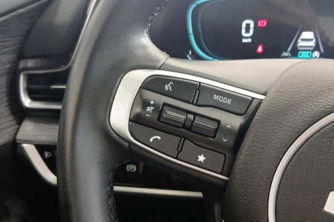 Kia Sportage 1.6 CRDi MHEV Business 4x2 DCT 100 kW (136 CV)