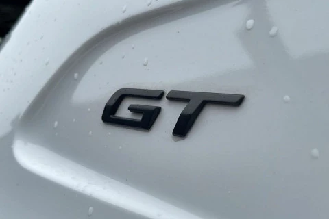 Peugeot 208 GT HYBRID 145 eDCS6