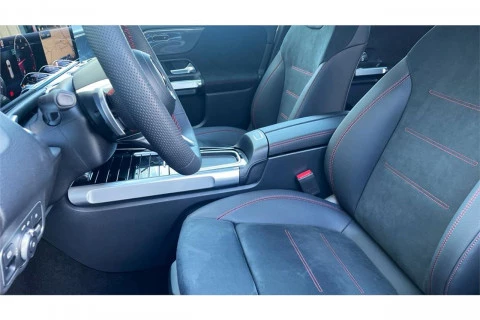 Mercedes-Benz GLB GLB 200 d