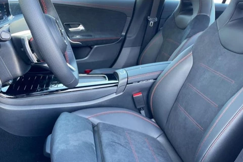 Mercedes-Benz CLA CLA 200 D DCT