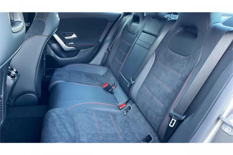 Mercedes-Benz CLA CLA 200 D DCT