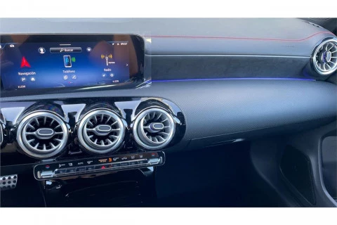 Mercedes-Benz CLA CLA 200 D DCT