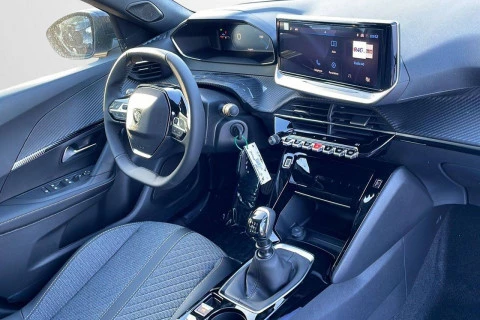 Peugeot 2008 Allure Puretech 100 S&S 6 Vel. MAN