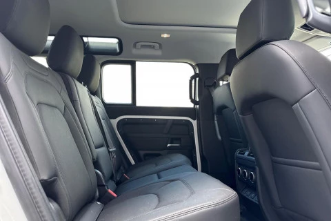 Land Rover Defender 110 3.0D I6 250 MHEV Auto 4WD 183 kW (249 CV)