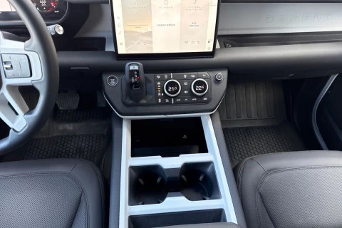 Land Rover Defender 110 3.0D I6 250 MHEV Auto 4WD 183 kW (249 CV)