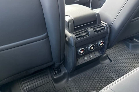 Land Rover Defender 110 3.0D I6 250 MHEV Auto 4WD 183 kW (249 CV)