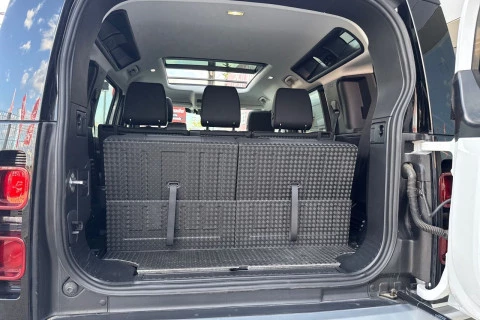 Land Rover Defender 110 3.0D I6 250 MHEV Auto 4WD 183 kW (249 CV)