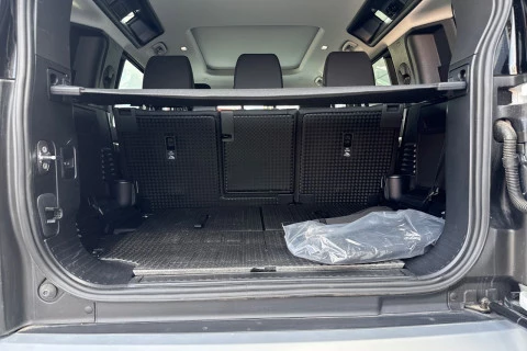 Land Rover Defender 110 3.0D I6 250 MHEV Auto 4WD 183 kW (249 CV)