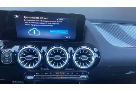 Mercedes-Benz GLA GLA 250 e con tecnología híbrida EQ