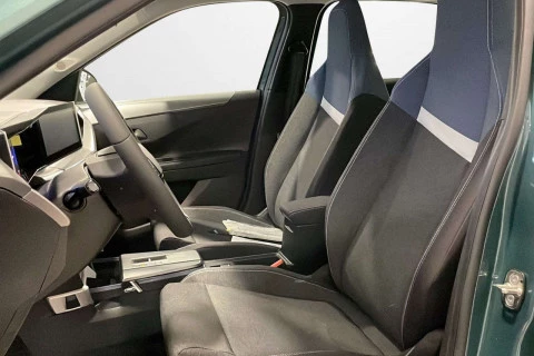 Opel Frontera 1.2T XHT Hybrid eDCT6 100kW Edition