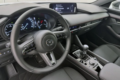 Mazda3 2.5L E-SKY G MHEV 103kW Homura