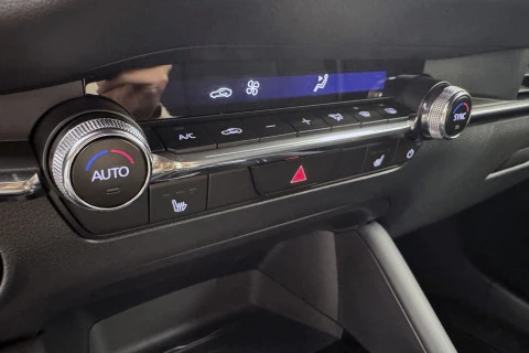 Mazda3 2.5L E-SKY G MHEV 103kW Homura