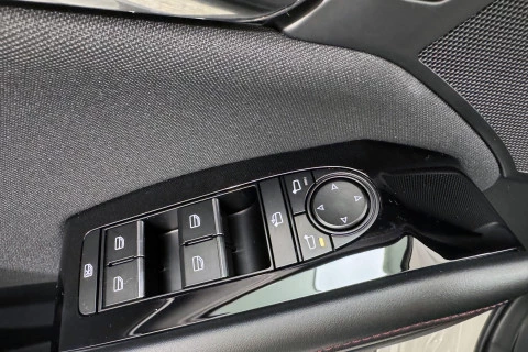 Mazda3 2.5L E-SKY G MHEV 103kW Homura