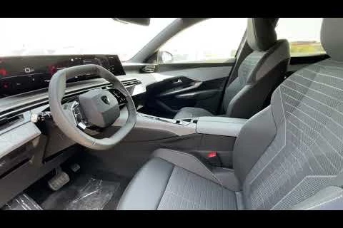 Peugeot 5008 Hybrid 1.2 107KW Allure eDCS6