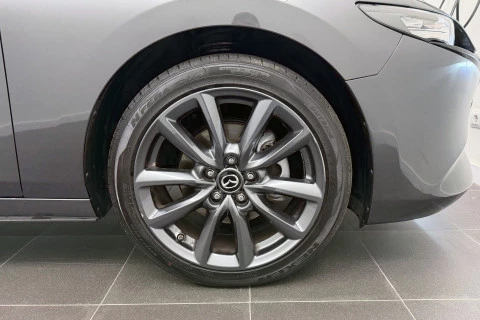 Mazda3 2.5L E-SKY G MHEV 103kW Centre-line