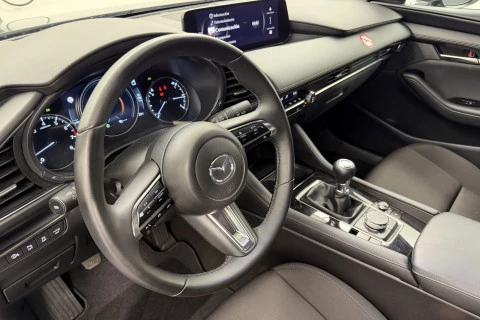 Mazda3 2.5L E-SKY G MHEV 103kW Centre-line