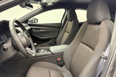 Mazda3 2.5L E-SKY G MHEV 103kW Centre-line