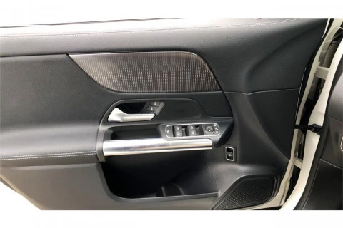 Mercedes-Benz GLA GLA 180