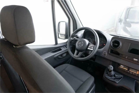 Mercedes-Benz Sprinter 906BB35