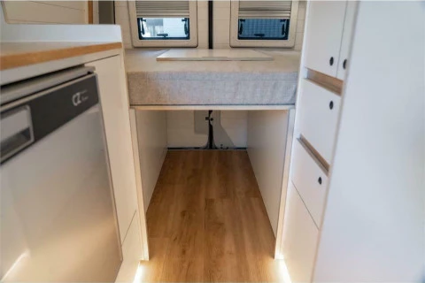 Mercedes-Benz Sprinter 906BB35