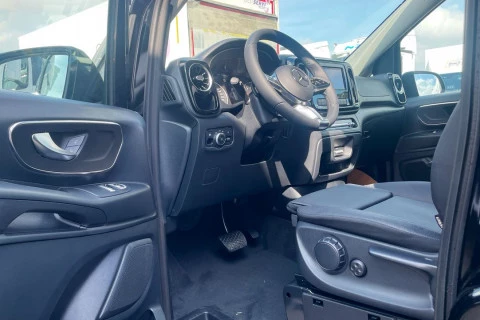 Mercedes-Benz Vito 114CDI AT 100kW Tourer Select Larga