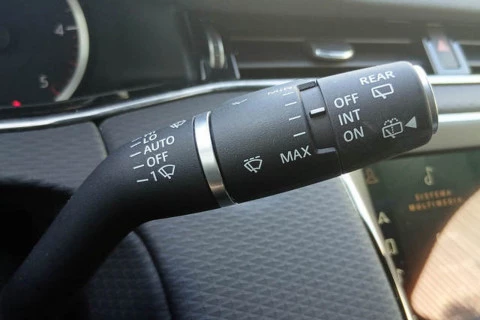 Land Rover Range Rover Evoque 2.0 D204 Dynamic SE AUTO 4WD MHEV