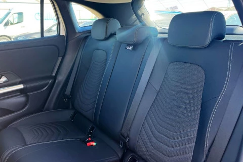 Mercedes-Benz GLA GLA 200 D