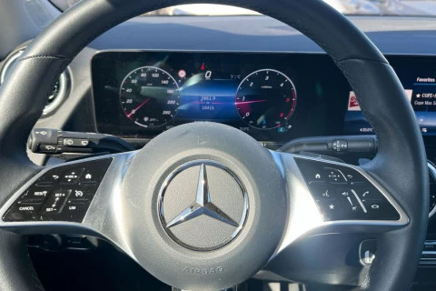 Mercedes-Benz GLA GLA 200 D