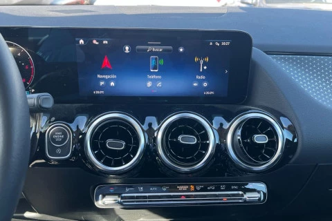 Mercedes-Benz GLA GLA 200 D