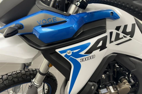 Voge 300 RALLY Blanca-Azul