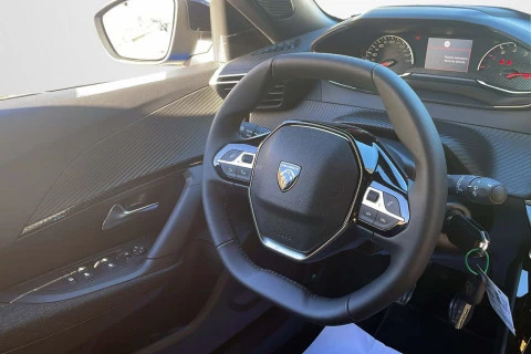 Peugeot 2008 Style Turbo 100 S&S 6 Vel MAN