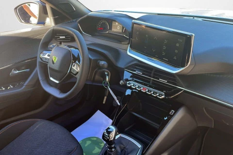 Peugeot 2008 Style Turbo 100 S&S 6 Vel MAN